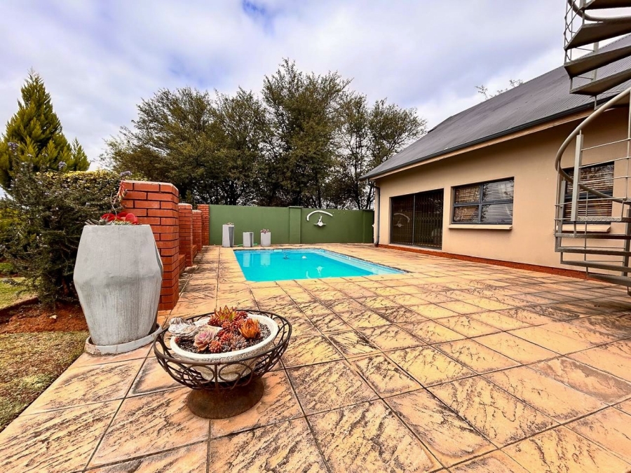 3 Bedroom Property for Sale in Vaal de Grace Golf Estate Free State
